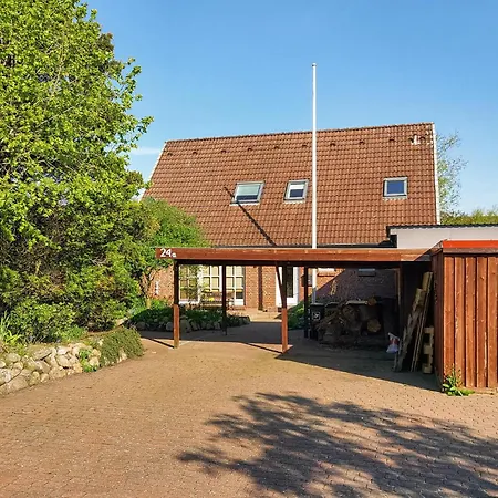 Stunning In With Kitchen Holiday home *